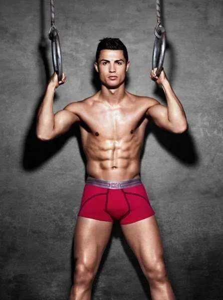 Cristiano Ronaldo 6 packs